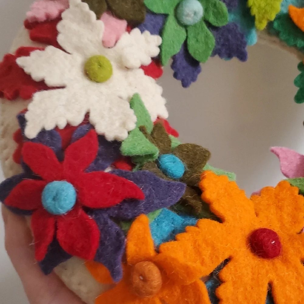 NWOT Colorful Boho Felt Poinsettia Wreath